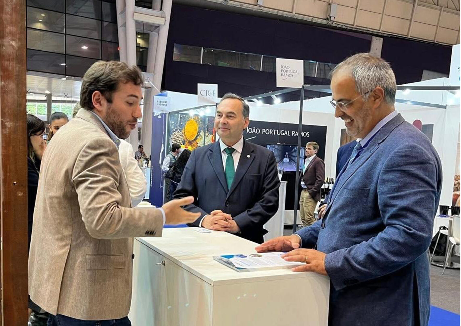 Governo dos Açores promove exportação agroalimenta...