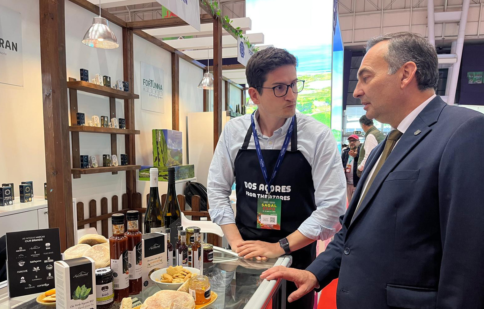 António Ventura sublinha que expedição de bens ali...